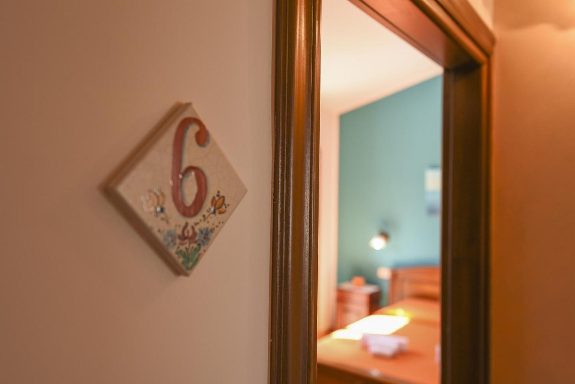 Aurora Castelluzzo Bed and Breakfast Rum bild