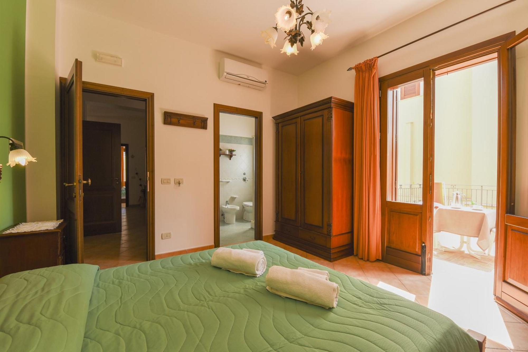 Aurora Castelluzzo Bed and Breakfast Rum bild